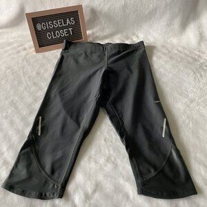 Nwt Nike dri fit cropped leggings Gray S